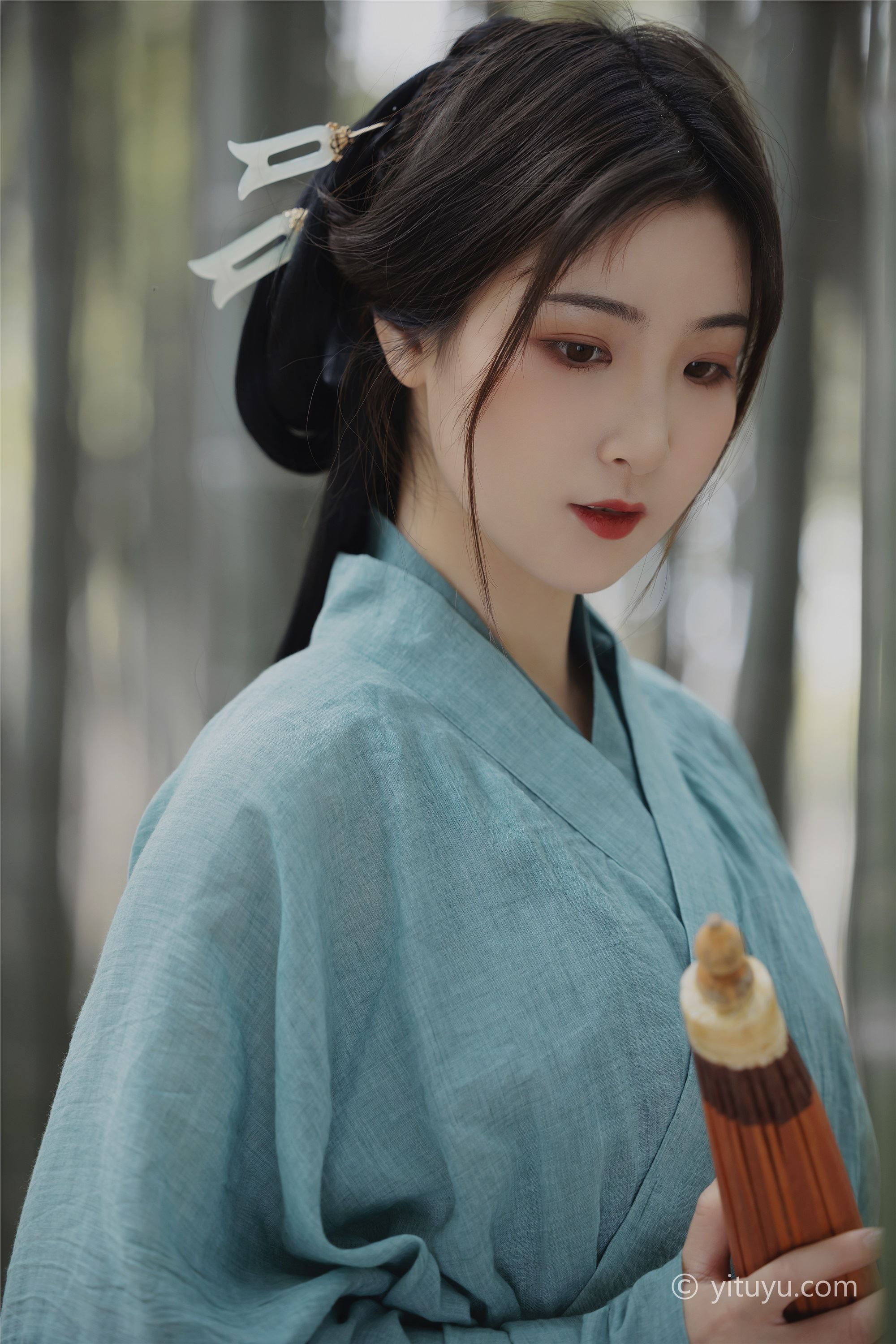 YITUYU艺图语 2021.06.14 盼 金儿